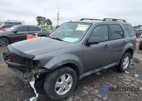 2012 Ford Escape Xlt z USA, uszkodzony, nr VIN 1FMCU0D74CKB00633
